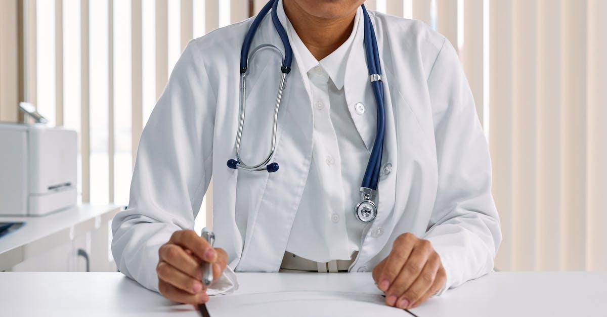 Torakoskopia opłucnej bez tajemnic: kiedy to najlepszy krok w diagnostyce?