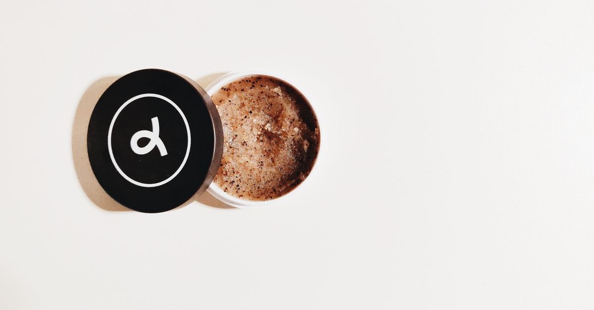 Espresso dla skóry: naturalne peelingi z kawowych fusów, które pobudzają krążenie i wygładzają ciało